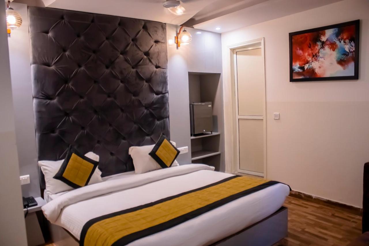 Hotel Airport City Delhi International Airport New Delhi Buitenkant foto