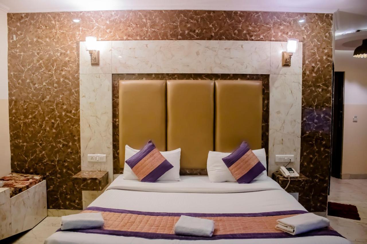 Hotel Airport City Delhi International Airport New Delhi Buitenkant foto